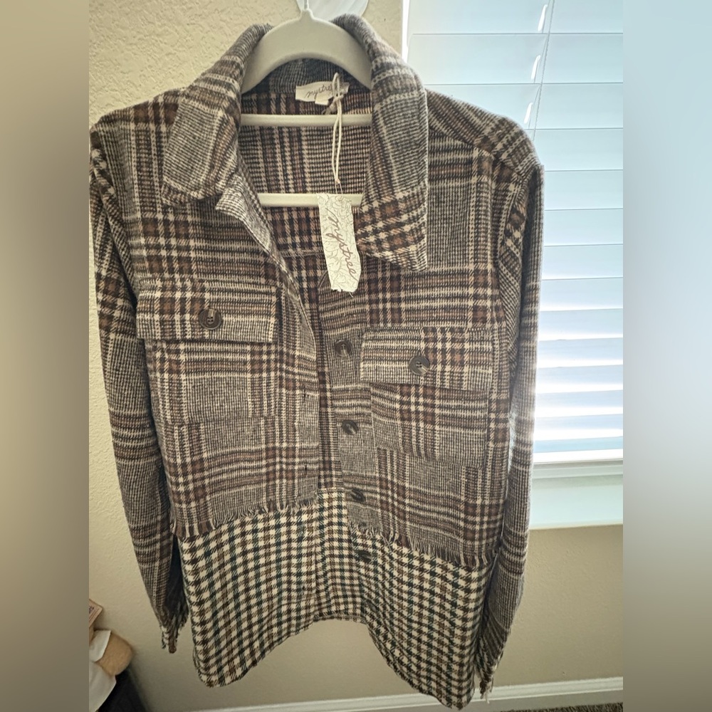 Mystree Plaid Plaid button down Shacket- Small